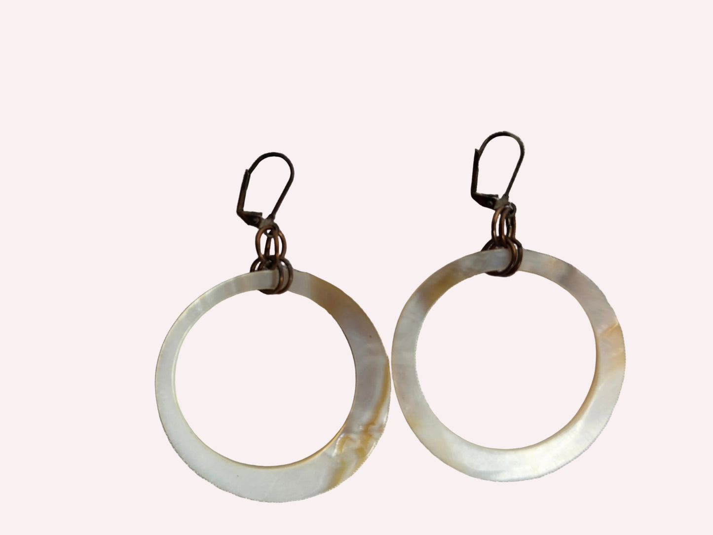 NATURAL shell donut suspended by brass earrings CSHW