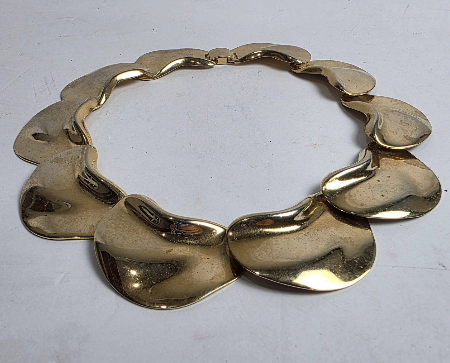 Vtg. 1970s Gold Plate Collar Necklace (CSHW)