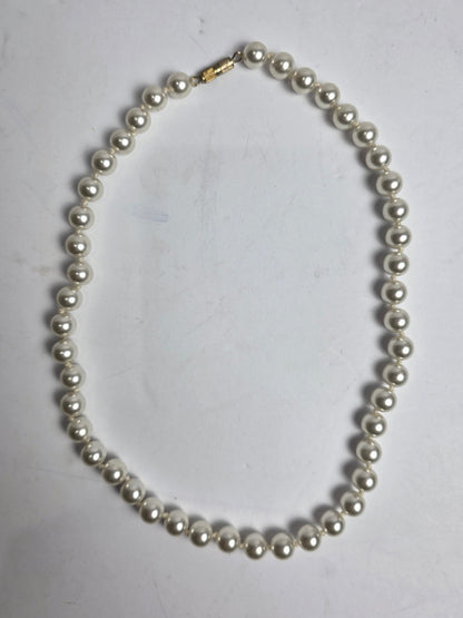 Vtg. 1950s  Hand-Knotted Costume Pearls (CSHW)