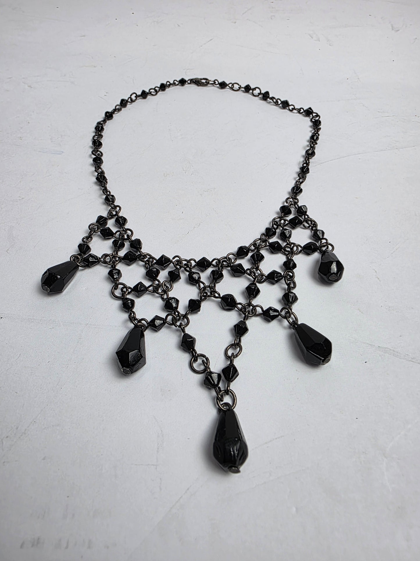 Vtg. 1980s Black Necklace (CSHW)