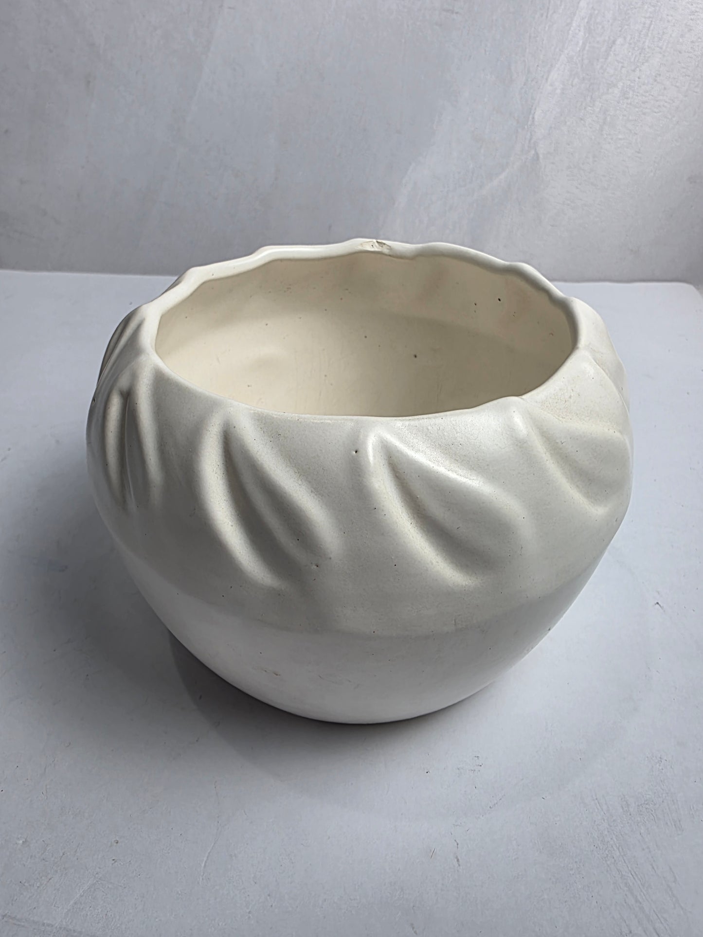 Vtg. Ivory Ceramic Planter/Bowl