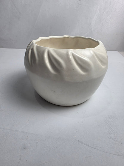 Vtg. Ivory Ceramic Planter/Bowl