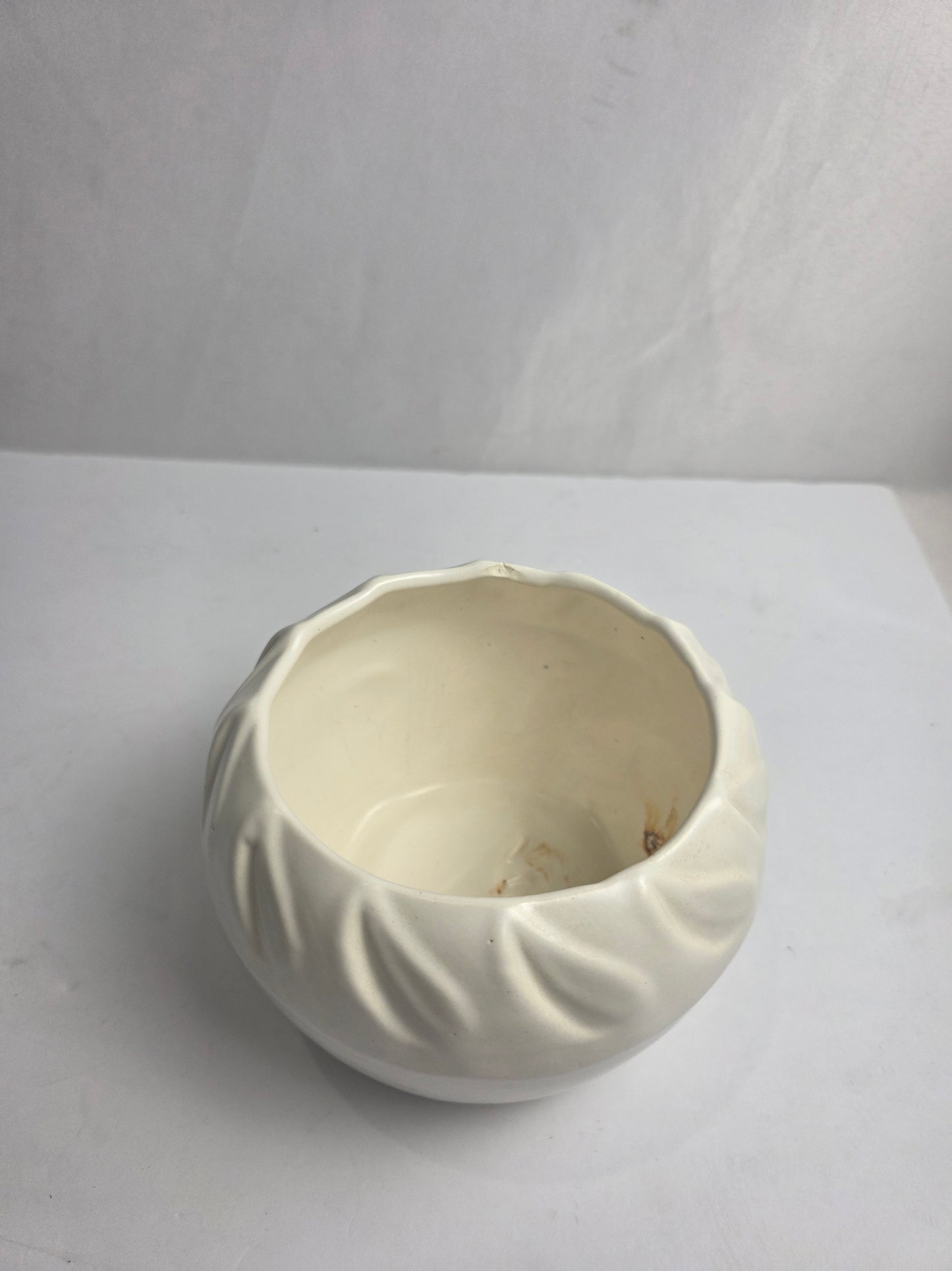 Vtg. Ivory Ceramic Planter/Bowl
