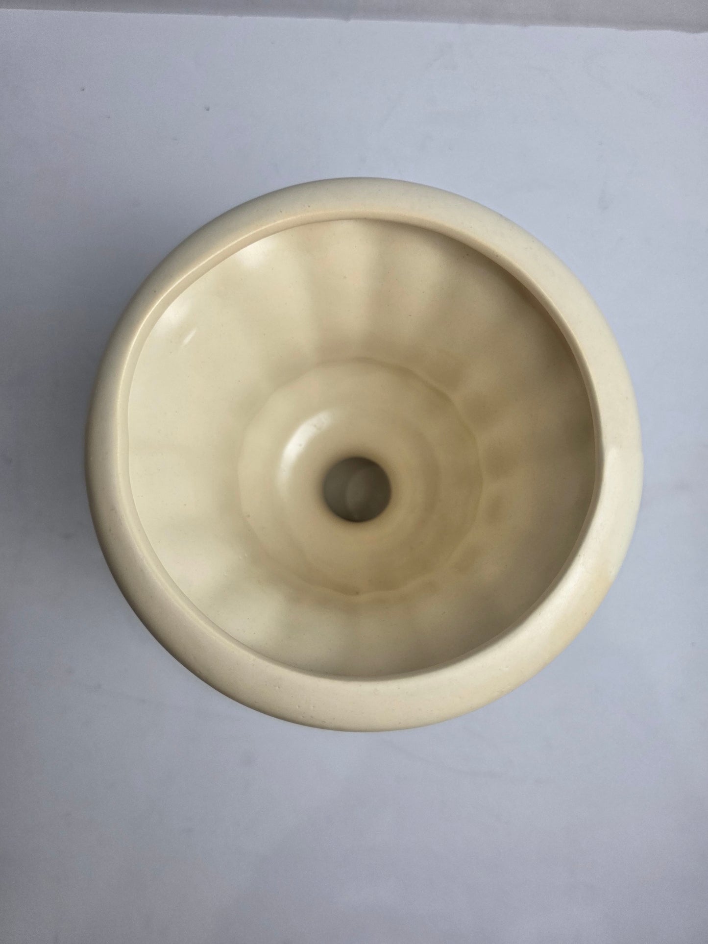 Vtg. Ivory Haeger USA #3953 Urn Planter