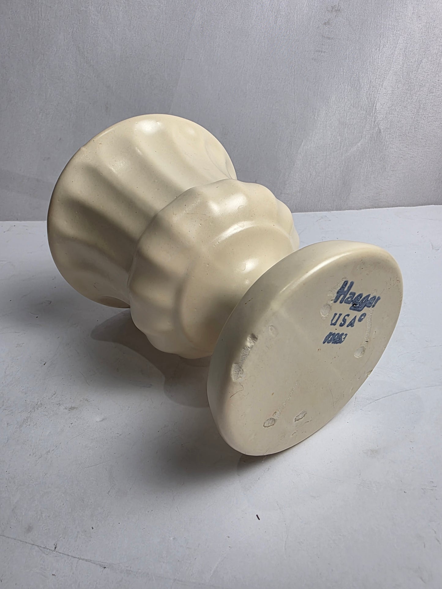 Vtg. Ivory Haeger USA #3953 Urn Planter