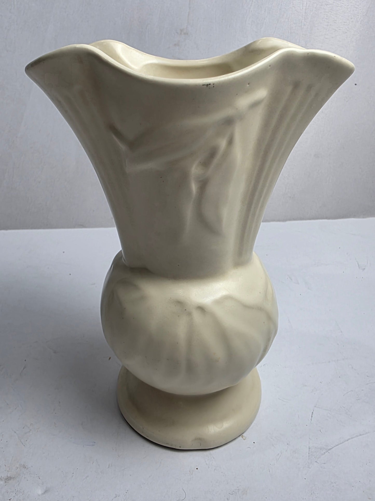 Vtg. Mid-Century Shawnee Pottery Ivory Fluted Vase