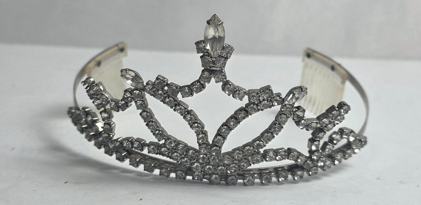 Vtg. Rhinestone Tiara (CSHW)