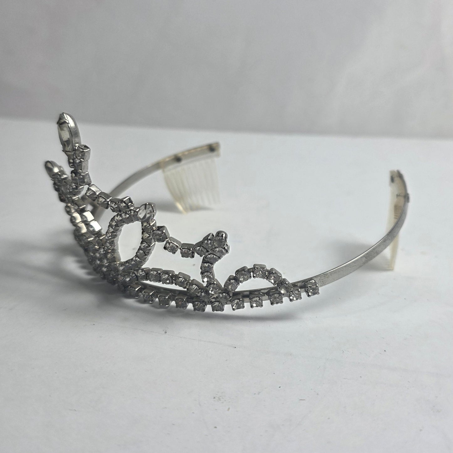 Vtg. Rhinestone Tiara (CSHW)