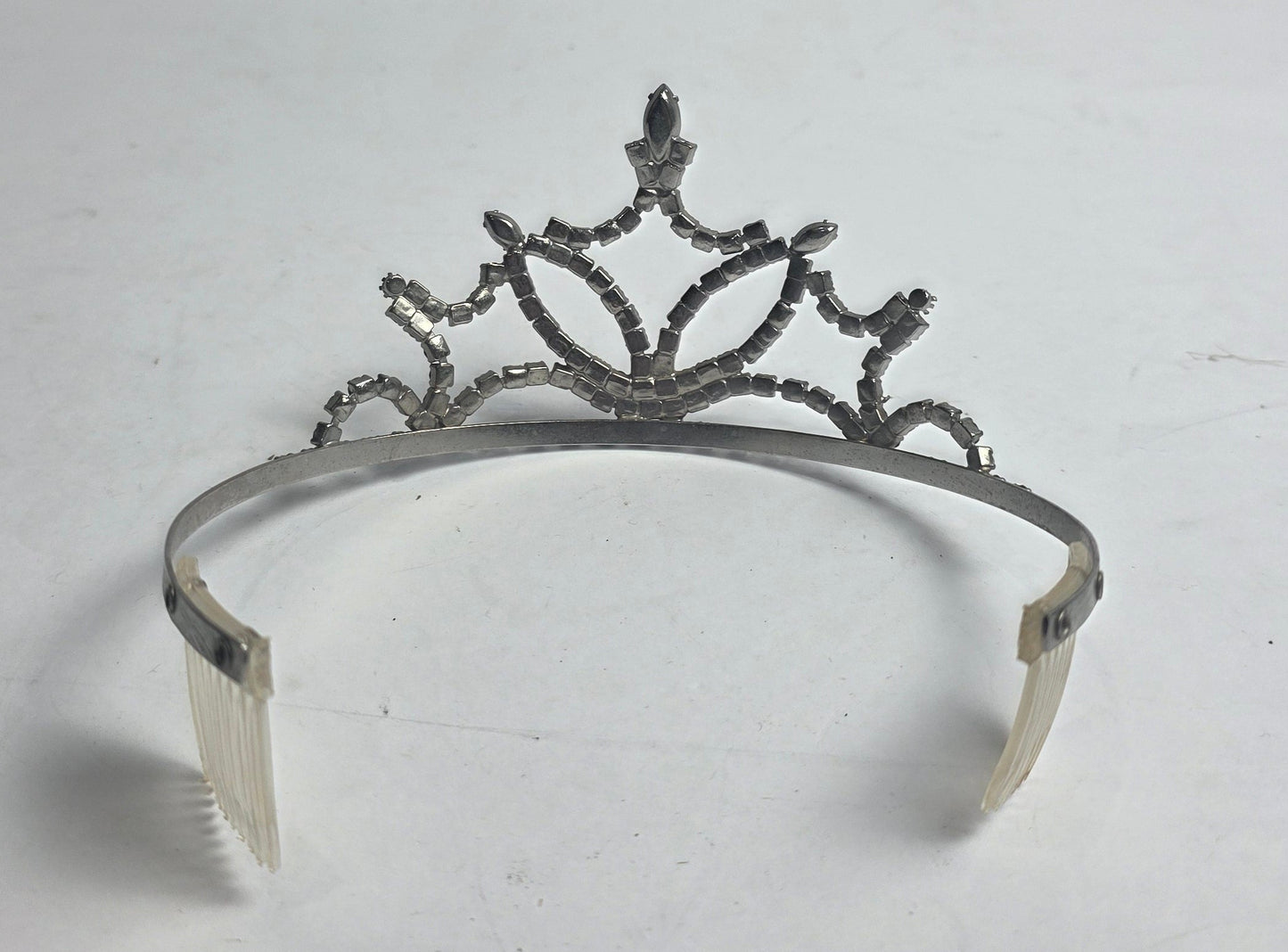 Vtg. Rhinestone Tiara (CSHW)