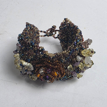 Vtg. Hand-Beaded Floral Bracelet (CSHW)