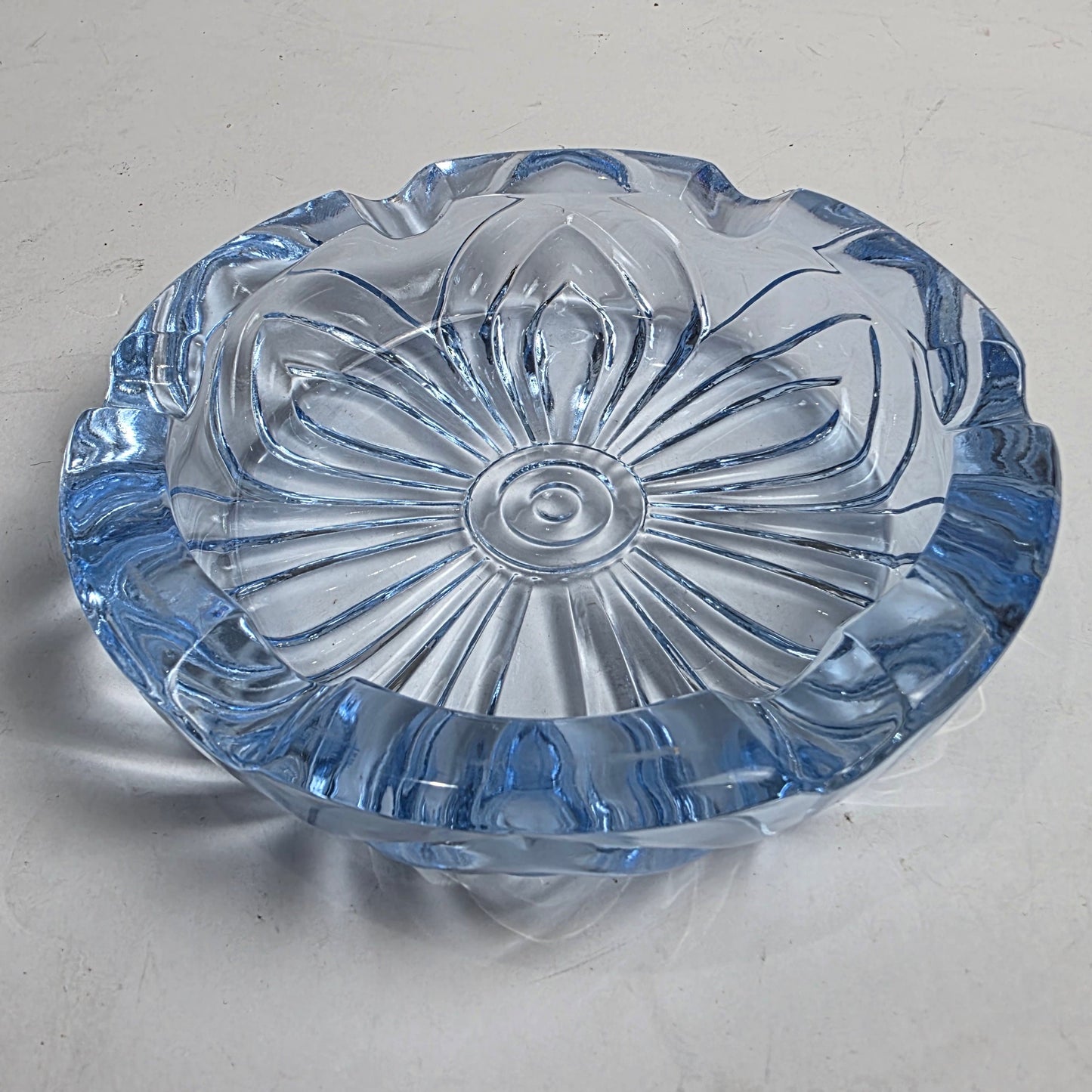 Vtg. Cambridge Glass Company Blue Ashtray