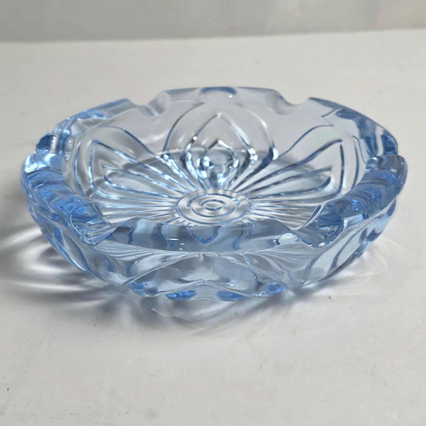 Vtg. Cambridge Glass Company Blue Ashtray