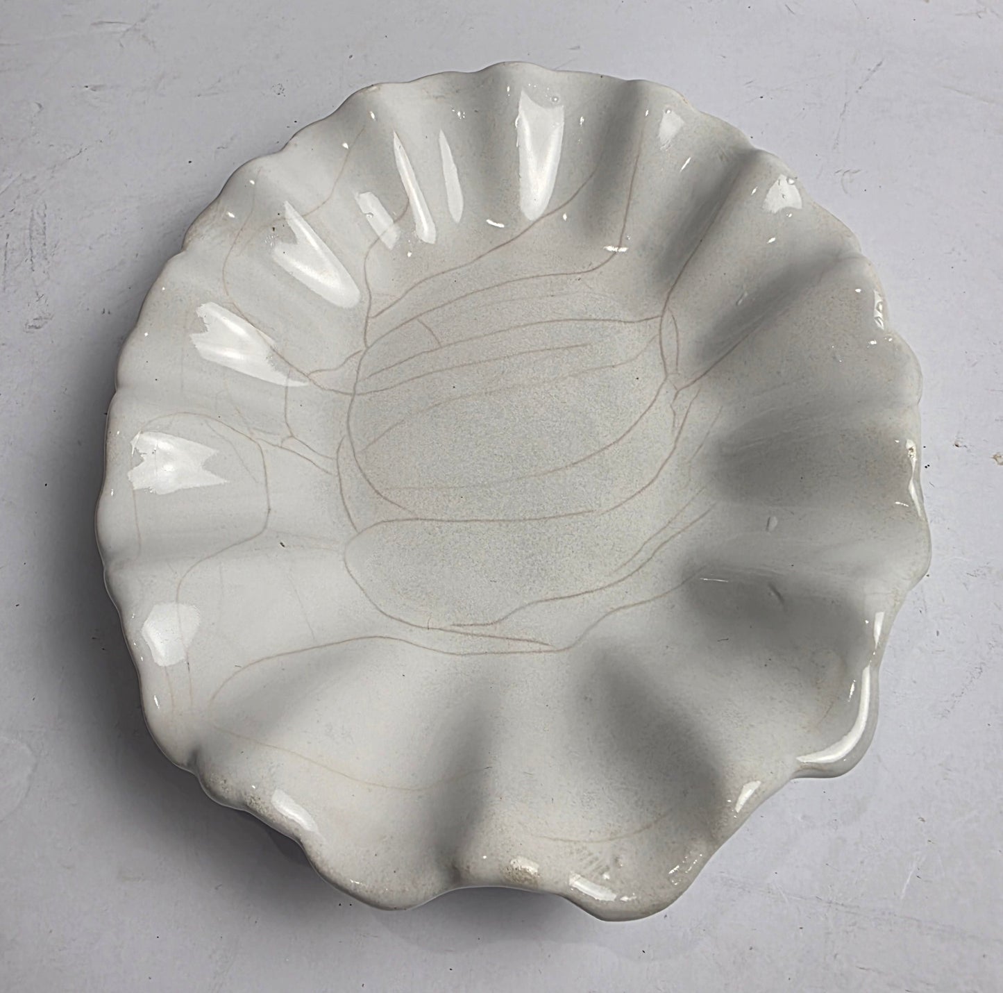 Vtg. White Ruffle Ceramic Bowl