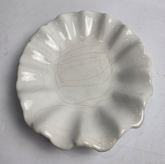 Vtg. White Ruffle Ceramic Bowl