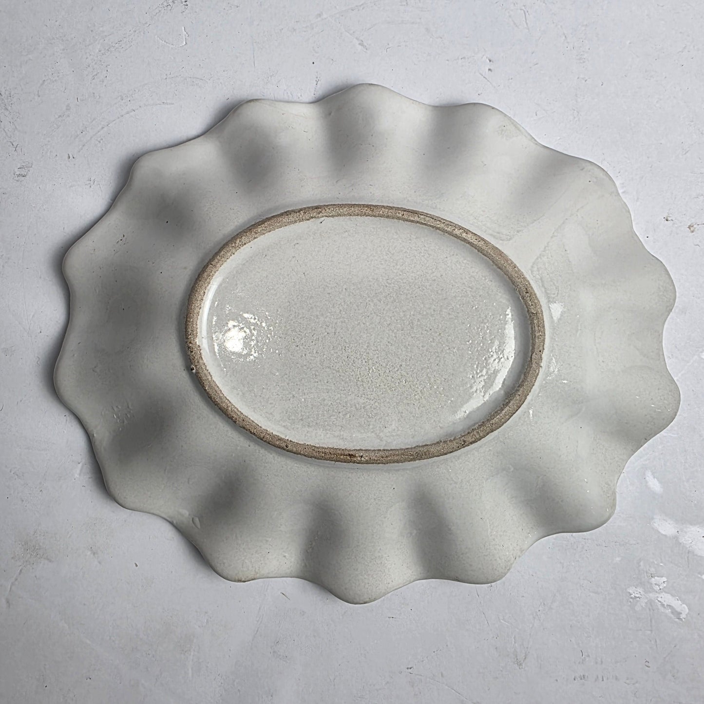 Vtg. White Ruffle Ceramic Bowl