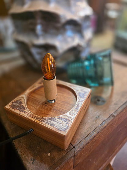 Vtg. Insulator Light