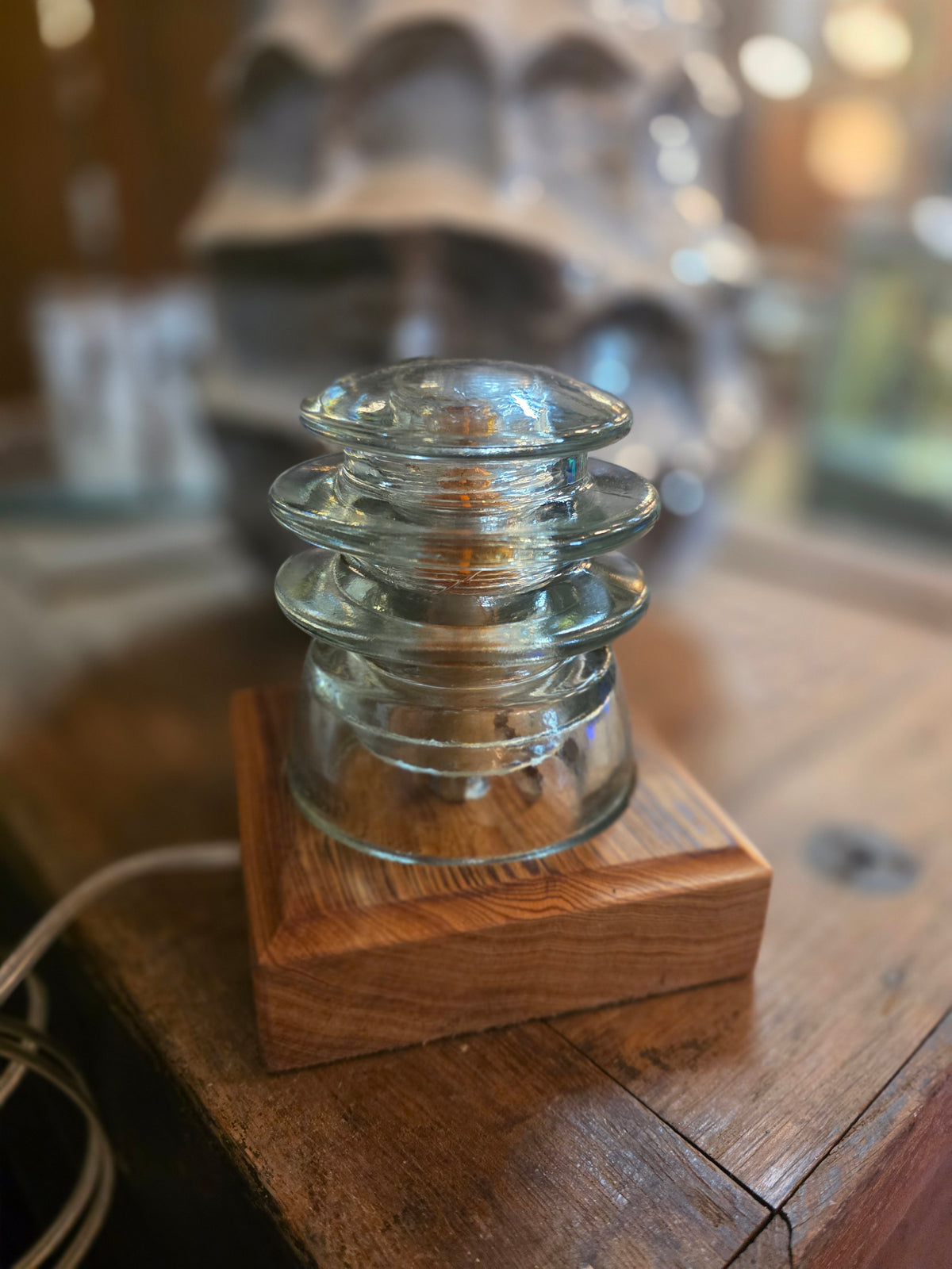 Vtg. Insulator Light