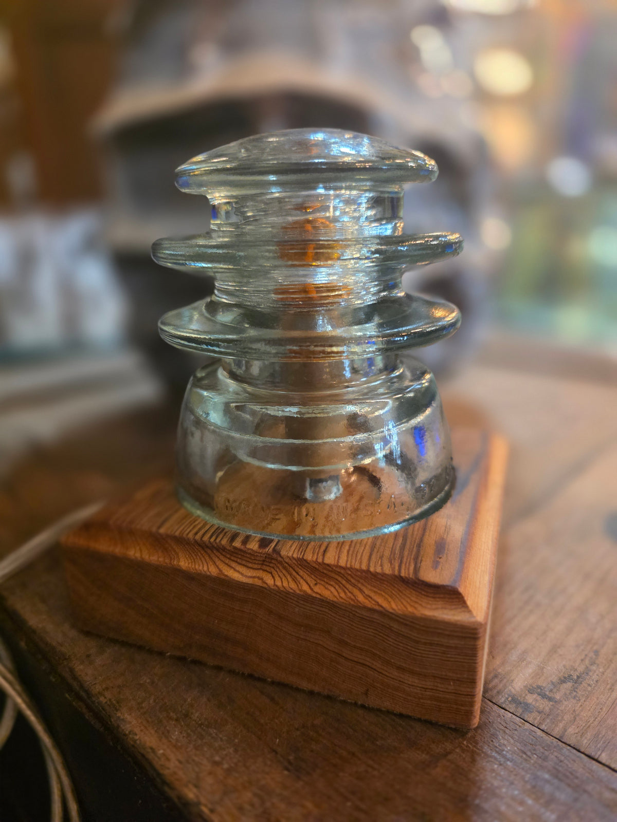 Vtg. Insulator Light