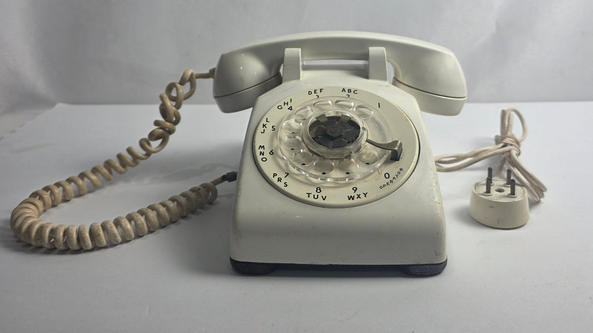 Vtg. White Western Electric Bell 500 Rotary Phone (CSHW)
