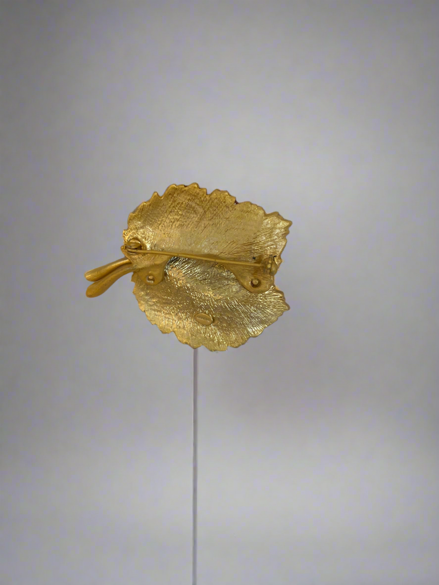 Vtg Enamel Leaf Brooch