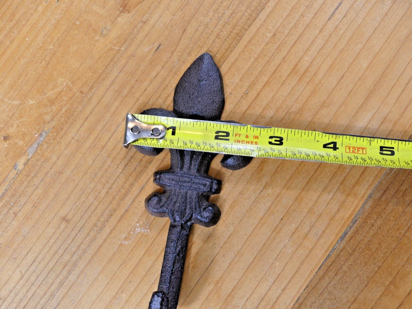 Victorian Rustic Cast Iron Fleur De Lis Wall Hook,  5 1/2"