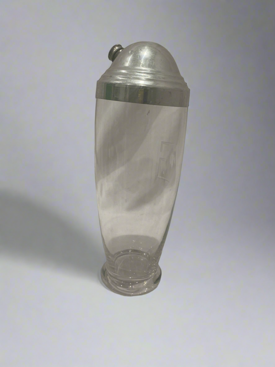 Vtg Art Deco cocktail shaker
