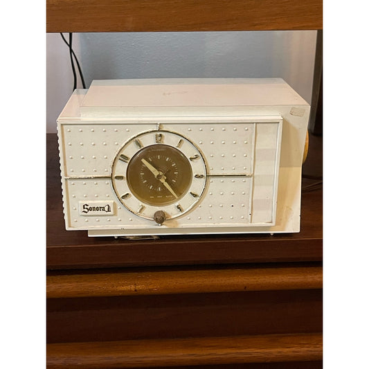 Vintage mod retro MCM Mid-century Sonora clock radio