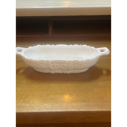 Vintage white double handle glass trinket bowl