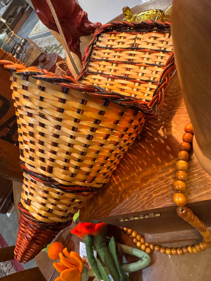 Hanging Cornicopia CSBH