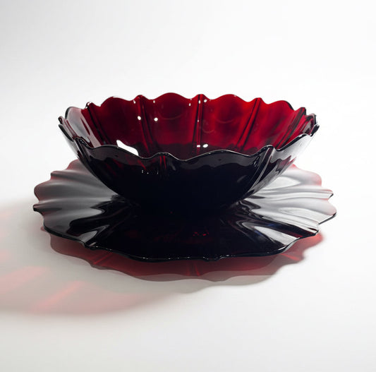 Vtg Oyster and Pearl Red Set CSBah