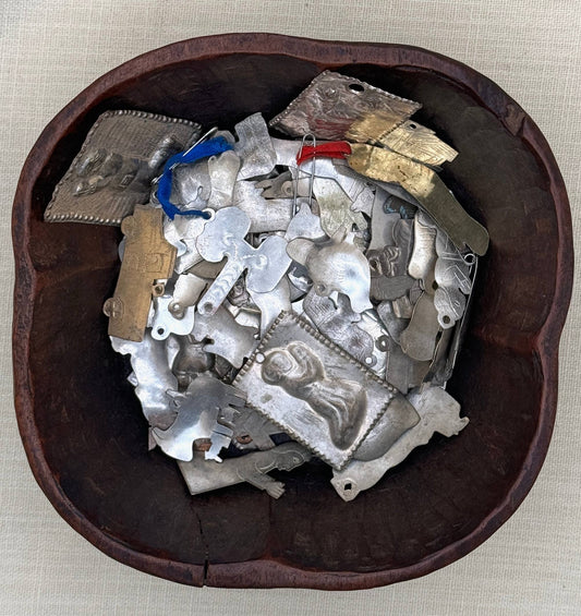 Assorted Vintage Milagro, Peru