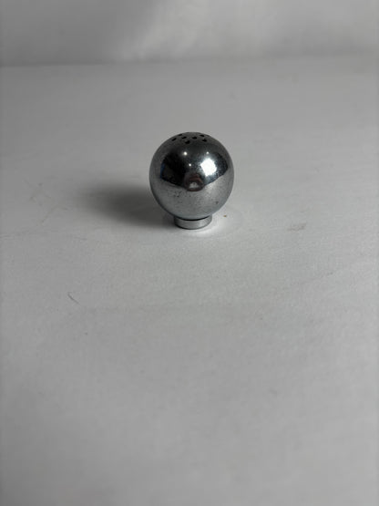Modern Spherical Chrome Metal Salt and Pepper Shakers Set – Polished Orb Design Tableware Pair CSHW