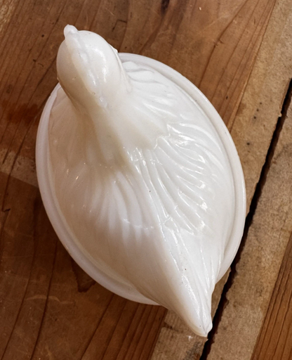 Vtg Heisey Chick on Basket CSBH