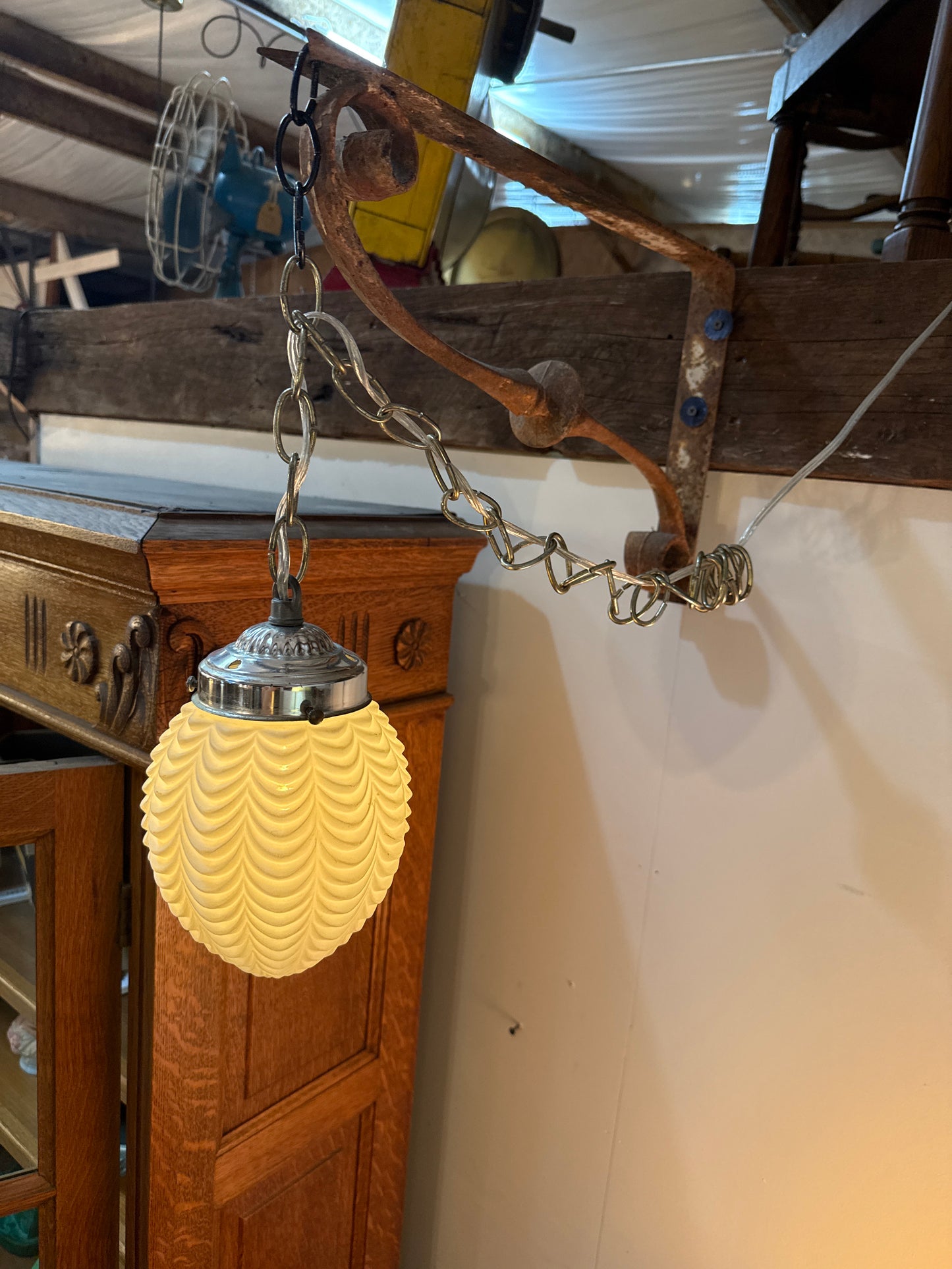 Art Deco Ribbed Pendant Light