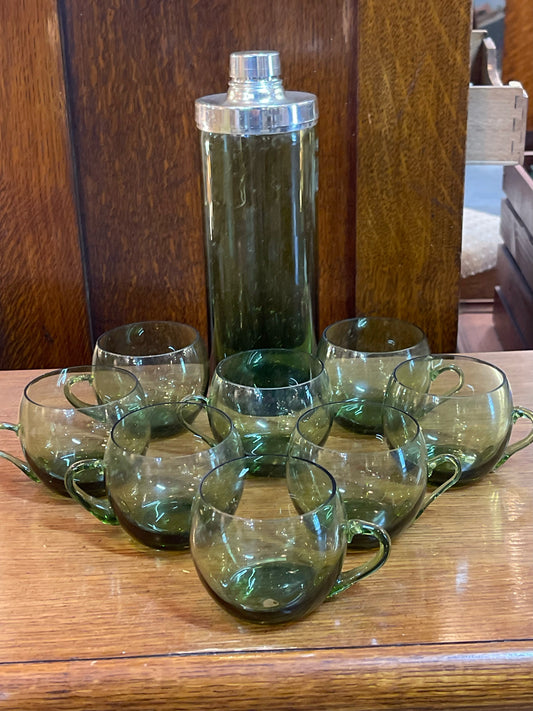 Vintage blown glass art handled glass and shaker set (8 glasses)