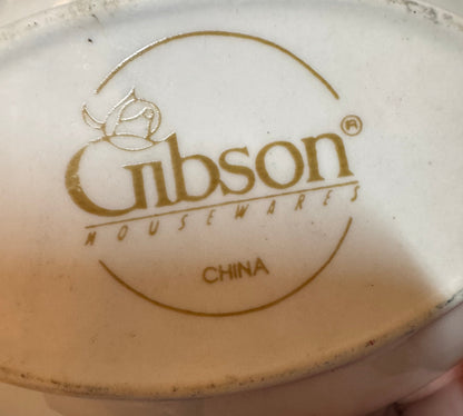 Gibson Holiday Gravy Boat CSBH