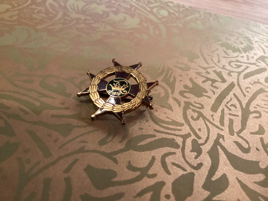 Vintage Rex 1970 Mardi Gras Woman Ducal Pin CS