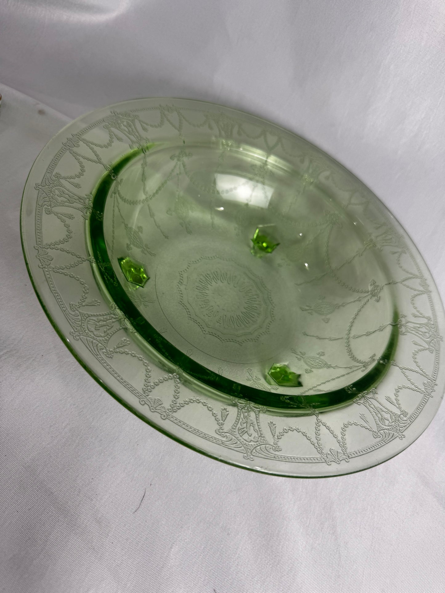 Uranium Cameo 11” Bowl