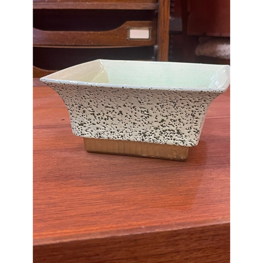 Vintage Shawnee Pottery 1958 MCM Chantilly lava glaze square planter bowl