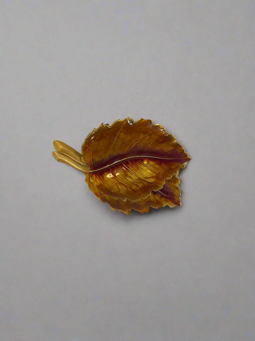 Vtg Enamel Leaf Brooch