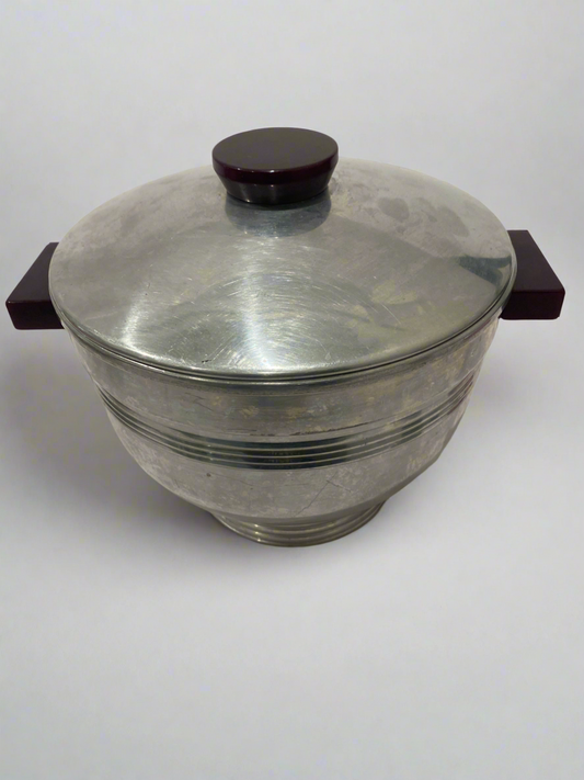 Vtg Bakelite handles and knob ice bucket