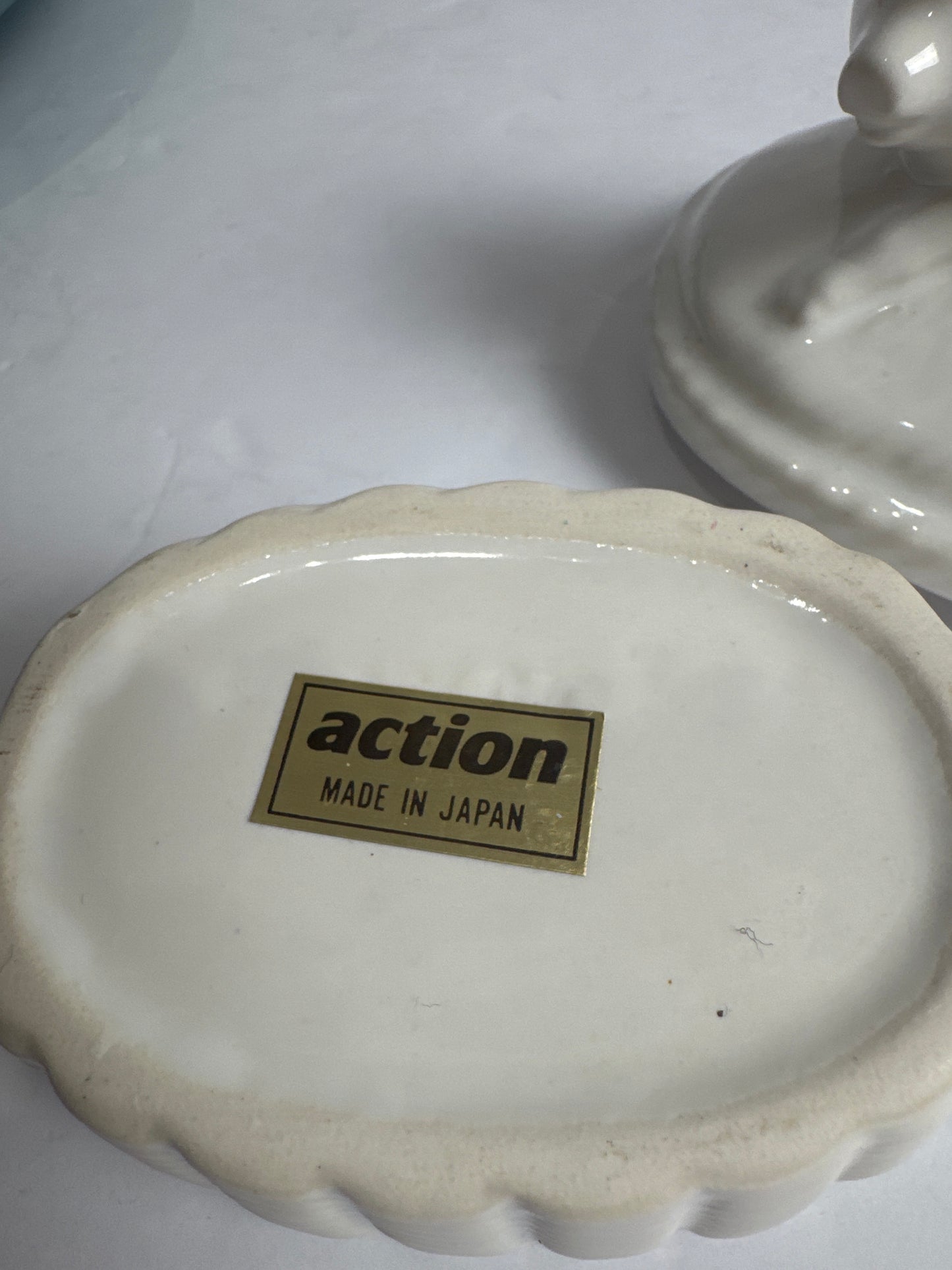 Vtg Pig on a basket. CSBH