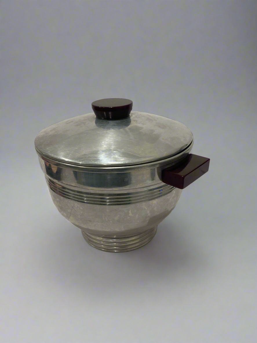 Vtg Bakelite handles and knob ice bucket