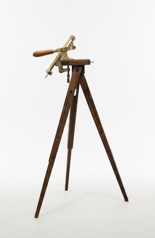 Vtg Floor-Standing Gold Swiss Zyliss Wine Cork screw on 44” Wood Tripod sjb