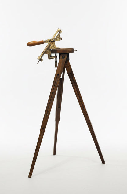 Vtg Floor-Standing Gold Swiss Zyliss Wine Cork screw on 44” Wood Tripod sjb