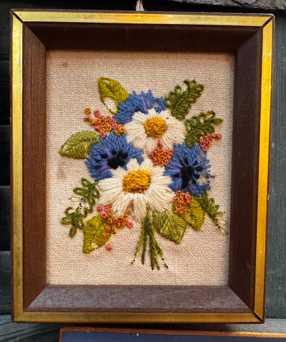 Small Crewel Flowers csbh