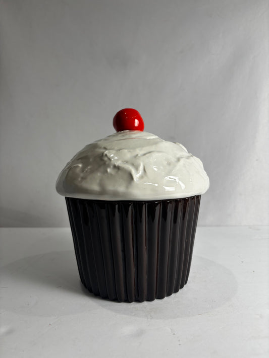 Vintage Ceramic Cupcake Cookie Jar with Cherry Lid – Dark Chocolate & Vanilla Frosting Decor CSMB