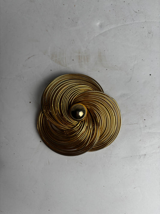 Vintage 1960s Gold Tone Wire Swirl Brooch – Statement Swirling Concentric Rings Pin with Polished Center Sphere CSHW