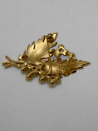 Vtg Trifari Leaf and Faux Pearl Brooch