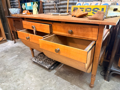 Rare Vintage - Pine Possom Belly Table